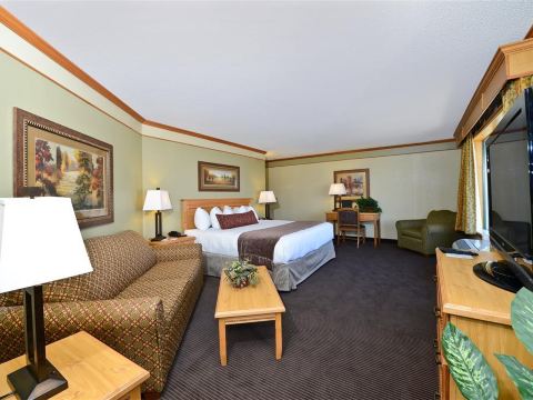 Best Western Plus Sidney Lodge