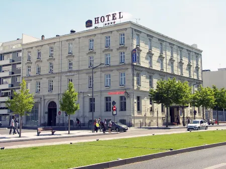 Oceania Hôtel d'Anjou Angers Отели рядом со станцией GARE D' ANGERS RAILWAY STATION