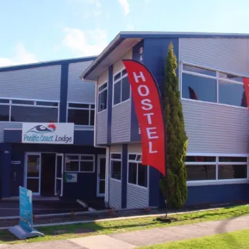 太平洋海岸旅館和背包客住宿 陶朗阿加機場附近的飯店