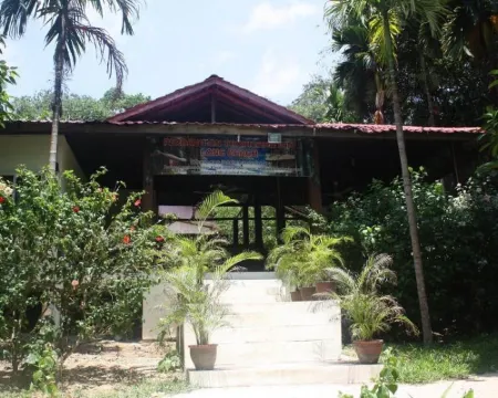 坡橫天康納酒店 停泊島酒店