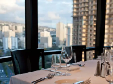 伊麗凱豪華套房酒店