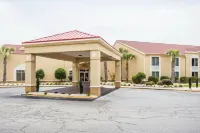 Comfort Inn & Suites Walterboro I-95 Hotels near downtown books & espresso