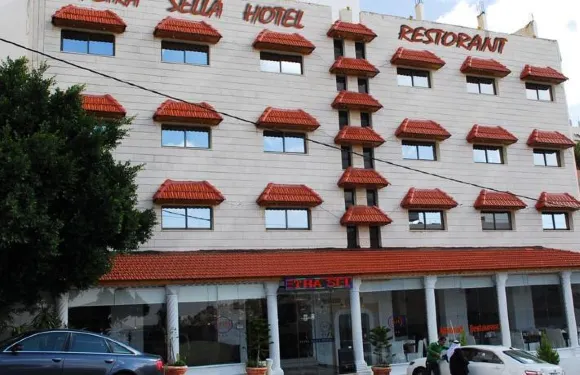 佩特拉塞拉酒店