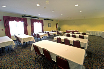 Countryside Inn and Suites