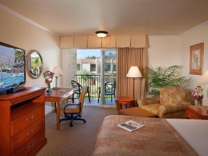 Best Western Plus Royal Oak Hotel