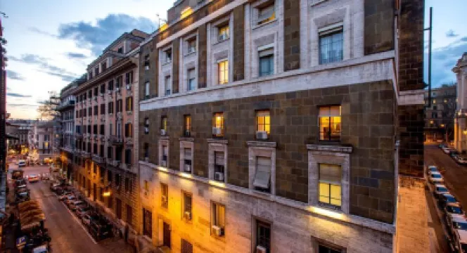 Basilio 55 Rome Hotels in Trevi