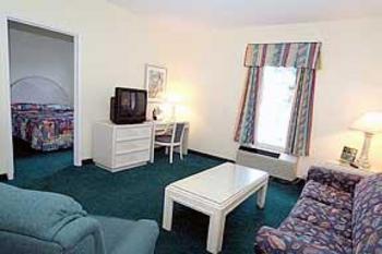 Decatur Inn & Suites