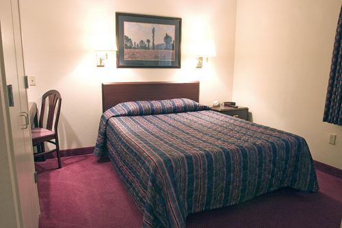 Sonesta Simply Suites Cleveland North Olmsted