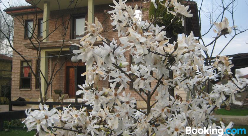 Sapanca Atlı Köşk Konaklama