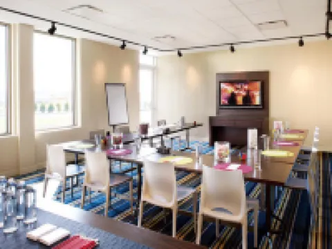 La Quinta Inn & Suites by Wyndham Winchester フレデリックのホテル