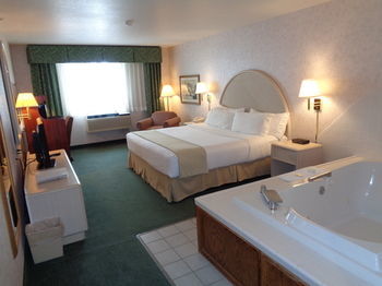 Country Inn & Suites by Radisson, Sidney, NE