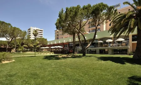 Pestana Alvor Beach Villas Отели в г. Алвор