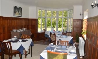 Little Forest Lodge - Housity