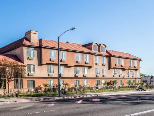 Quality Inn & Suites Bell Gardens-Los Angeles Hotels in Bell Gardens