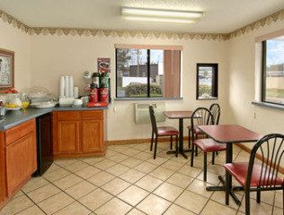 Days Inn by Wyndham Greenwood SC