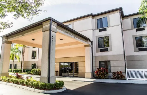 克拉麗奧點湖蘭I-4