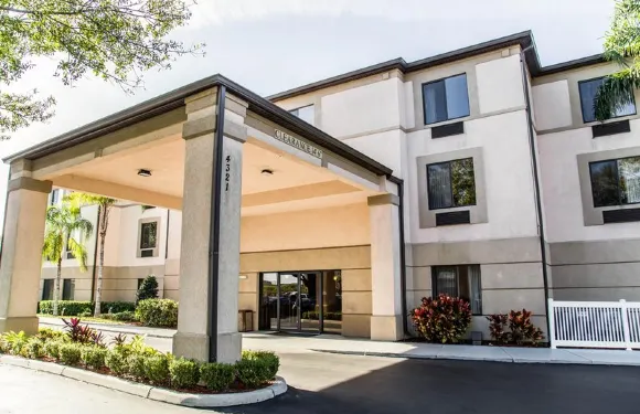 克拉麗奧點湖蘭I-4