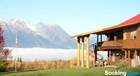 Smithers Driftwood Lodge