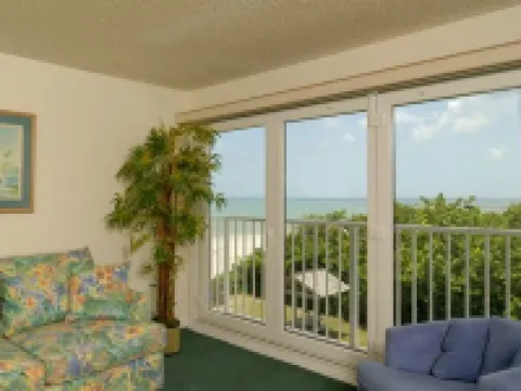 Tuckaway Shores Resort Hotels in Indialantic