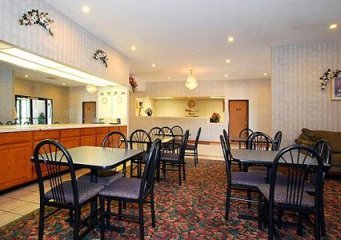 Quality Inn & Suites Lenexa Kansas City