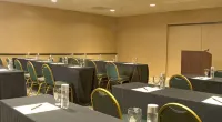 The Rockville Hotel, a Ramada by Wyndham - Business