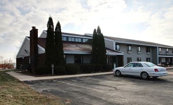 The Belgium Inn & Suites