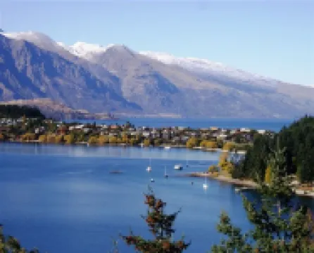 سويس بيلسويتس بونامو كوينز تاون