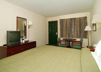 Days Inn by Wyndham Fayetteville