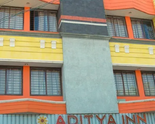 Aditya Inn Các khách sạn gần Ngọn hải đăng cũ