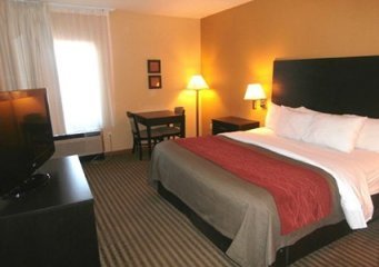 Quality Inn & Suites Lenexa Kansas City