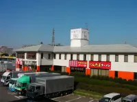 Unirose Omiya Truck Station - 2 stelle