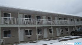 Kacee's Northern Suites
