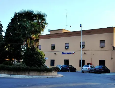 B&B La Stazione - Housity