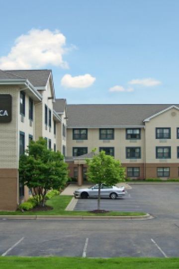 Hotel Courtyard Maple-grove Tripcom