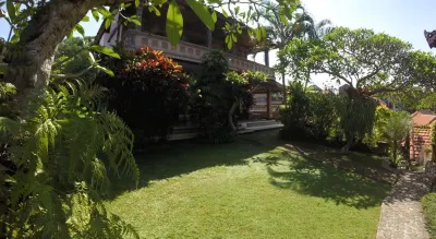 Sunarta Homestay Hotel dekat Saraswati Temple