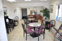 Motel 6 Galveston, TX - Beach/Seawall