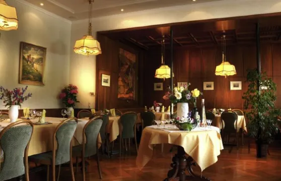 博多布里伽萊茵酒店