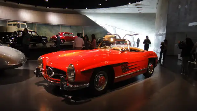 Hoteles cerca de Museo Mercedes-Benz