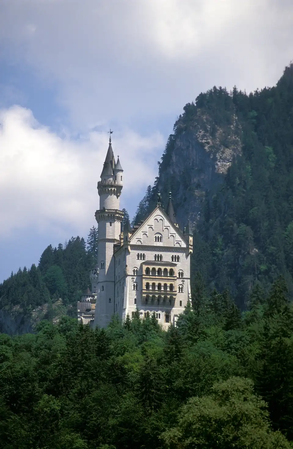 4_Neuschwanstein Castle