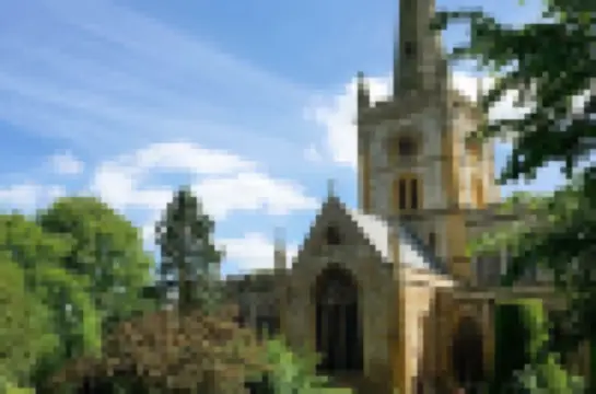 最新】シェークスピアの墓 - チケット、営業時間、口コミ、写真 [2026