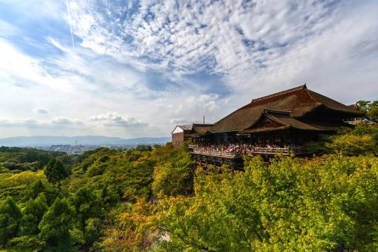 日本京都清水寺+伏見稻荷大社+三年阪二年阪+祇園一日遊
