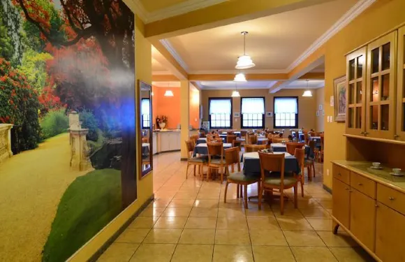 博洛尼皇宮酒店