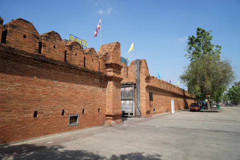 Tha Phae Gate