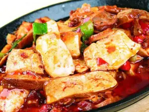 重庆鸿源餐厅(波密店)