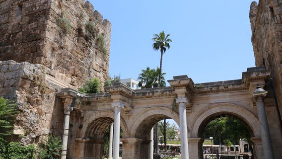 Hadrian's Gate