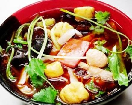 杨国福麻辣烫(通江路教委小区店)