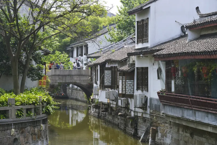 Zhouqiao Old Street