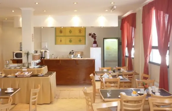 奧斯特拉爾公寓酒店