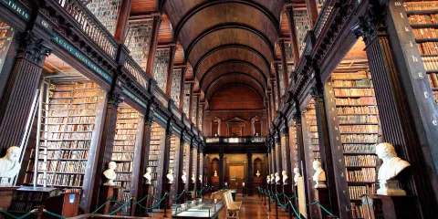 都柏林聖三一學院圖書館+愛爾蘭國立美術館+都柏林城堡一日遊