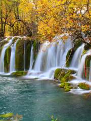 Jianzhuhai Waterfall